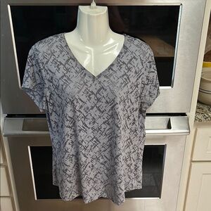 Tek Gear Gray Graphic Short Sleeve T-Shirt